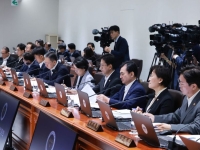 장관도 몰랐던 생중계 국무회의…
