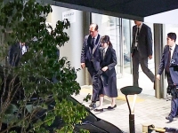 김건희 10시간만에, 지친 기색으로 귀가…'혐의' 대체로 부인