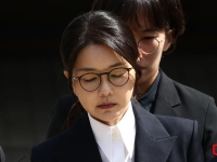 '수용번호 4398' 김건희, 구속 후 특검 첫 조사 출석…명태균 공천개입 등 의혹 조사