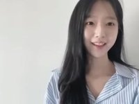 미모로 화제 모은 '유담' 31살에 벌써…9월부터 인천대서 교수로 강단 올라 