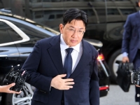 검찰, 방시혁 구속영장 반려…"보완수사 요구"