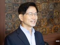 "주식 팔 줄 몰라" 2만원대 SK하닉 매수한 김문수…'100배 수익설' 화제