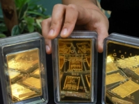 전쟁보다 무서운 인플레, 겁에 질린 '금은동'