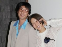 방송인 김나영, 가수 마이큐와 재혼…"가족이 되기로 했다"