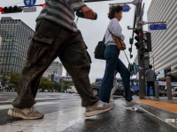 직장인 평균연봉 5000만원 첫 돌파…성과급 급증 결과