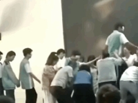 "내가 밟은 게 우리 엄마라고?"…'죄책감 교육'에 발칵 뒤집힌 中