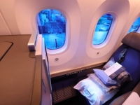 괌 항공권 10만원·비즈니스석 '1+1' 판매까지…