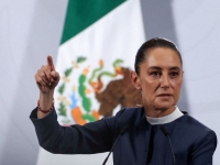 "모든 여성에 대한 공격" 백주대낮 길거리서 성추행 당한 멕시코 대통령