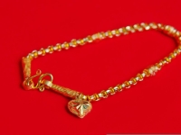 공짜로 금 닦아 준다더니…금이 가벼워졌는데?