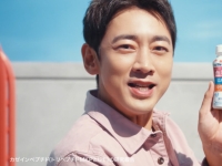 익숙한 그 이름…아버지·동생 정치인인데 홀로 배우 활동하는 형 고이즈미 