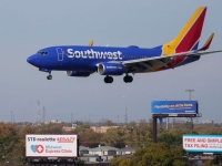 美 항공기 700여편 운항 취소…추수감사절 앞 두고 '발 동동'