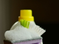 욕실 청소에 락스와 같이 쓰면 절대 안돼…전문가 경고한 '이것'