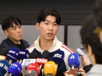 "1억2000만원 빌렸는데 이자가 1억이라니" 현수막 시위에 입 연 김혜성 父