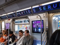 '켄달제너'도 쓰는 APR '메디큐브', 뉴욕서 팝업 스토어·타임스퀘어 광고