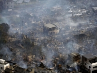 "온천 명소가 어쩌다" 연락 두절·화상…며칠째 이어진 화재에 초토화된 日