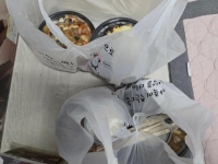 "일당 날리지 마세요"…배달 잘못 온 기사에 3만원 쥐여준 손님