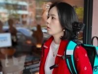 '벤츠' 타고 배달 알바한 한가인…"4시간에 2만원 벌어, 기름값도 안 나와"