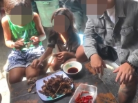 "먹는 척만 해라" SNS 강타…음식물 쓰레기 '팍팍' 씻어 먹는 '이 나라' 충격