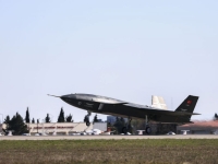 튀르키예, '세계 최초' 드론 공중공격 성공…새 드론 강국 떠오르나