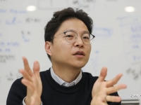 '세계 첫 LPU AI칩' 韓 스타트업이 해냈다…