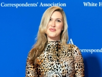 장관과 불륜설 퍼지자 