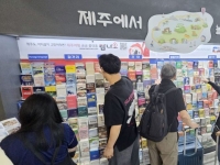 제주서 10만원 쓰면 4만원은 입으로…꼭 먹고 가는 '이것'