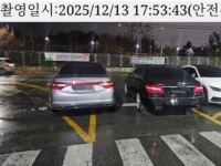 교차로 한복판 차량 3대 나란히…