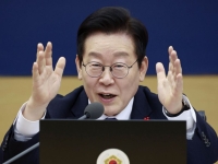 李 대통령 콕 집은 신안군 '햇빛연금'…"태양광 연금 탔소, 겁나 좋소야"