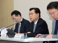 "국장 복귀 서학개미에 양도세 감면"…당국, 리쇼어링 자본에 稅혜택