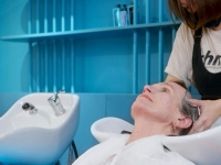 "한국 여행 왔다가 푹 빠졌어요" 새 '필수코스' 뜨는 'K두피케어' 