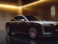 포르쉐·벤츠가 꽉 잡고 있었는데…