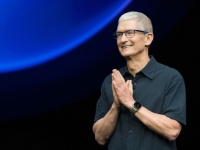 "나이키 주식 43억원치 매입"…하루새 주가 끌어올린 '이 사람'