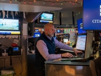 [뉴욕증시]기술주 부진에 산타랠리 휘청…은값 80달러 돌파 뒤 9% ↓