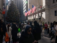 2025년 월가 전망 빗나갔다…관세에도 증시 급등, 달러 약세