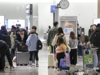 "200만원 더 내고 경유 대신 직항" 중동전쟁에 항공권 가격 3배 급등