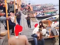 성탄절 갠지스강 방문 