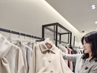 붉은 말 기운 담아… 부산 롯데백화점, 새해 첫 세일