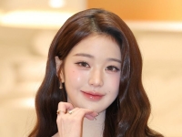 장원영 상표권 직접 출원…소속사 "개인 사업 아닌 도용 방지용"