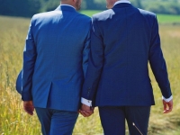 동성남친 집 방문했는데, 아버지가 옛 성매매 단골손님…