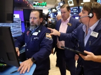 [뉴욕증시]AI·반도체주 랠리에, 다우·S&P 최고치…마이크론 10% ↑