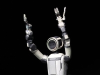 휴머노이드 로봇, 2040년엔 5300만대…전고체 배터리 성장 이끈다