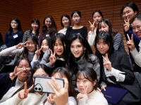 매출 300배 뛰게 하더니…이부진, 우아한 '17만원 원피스' 또 택했다