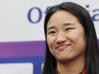 안세영, '난적' 천위페이에 기권승…결승전 직행