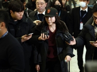 [속보]경찰, 김경 휴대전화 압수…오늘 밤 조사 방침