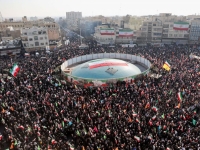 이란 대규모 반정부 시위 불지른 '환율'…3년 새 5분의 1로 폭락