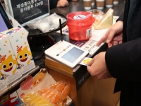 소비심리 회복 2분기 카드승인액 7.6%↑…증가 폭 3년3개월 만에 최대