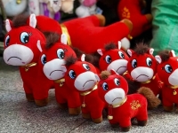 실수가 만든 대박…하루 매출 400개서 '수만 개' 뛴 '우는 말' 中서 인기