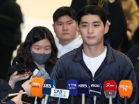 MLB 이정후 美 입국 과정서 억류 해프닝…1시간 만에 풀려나