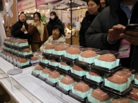 '에게, 겨우 이게 8000원?' 이래도 아직 뜨겁다...