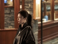 "도라미는 나를 지키는 좀비"…고윤정이 그린 슬픈 '자기방어'